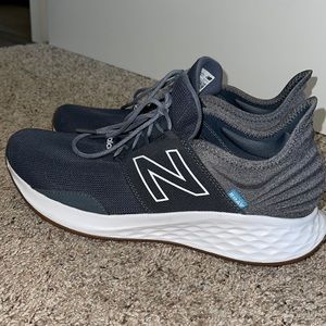 New Balance Men's Roav v1 Running Shoes